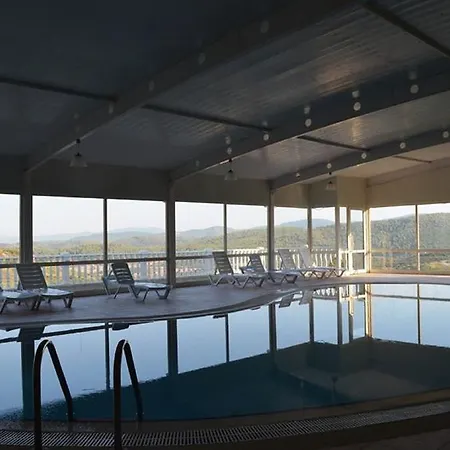 Lakeside Garden Holiday Village Serenity 博阿齐奇