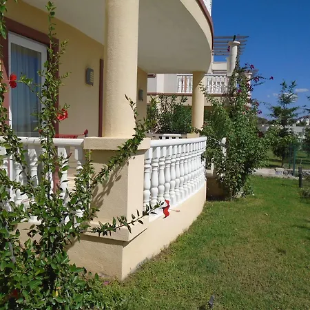 Lakeside Garden Holiday Village Serenity 博阿齐奇