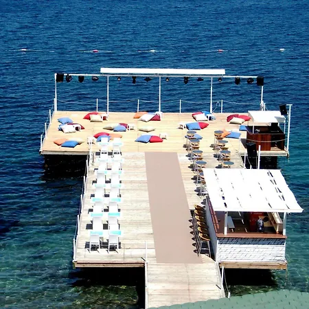 Lakeside Garden Holiday Village Serenity *