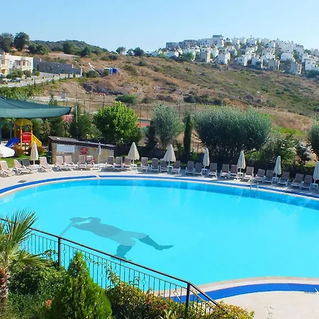 Lakeside Garden Holiday Village Serenity